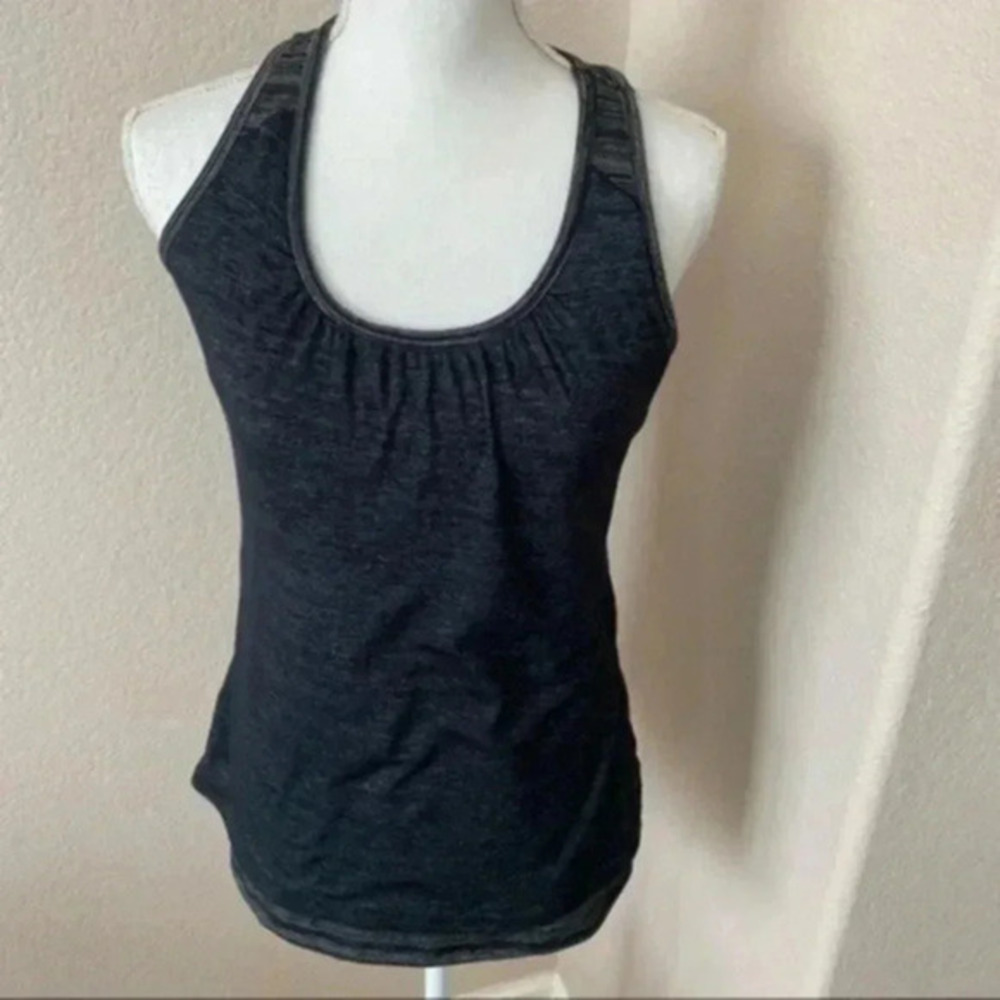 Athleta Women's Racerback Workout Tank Top Built in Bra Double Layer  M …